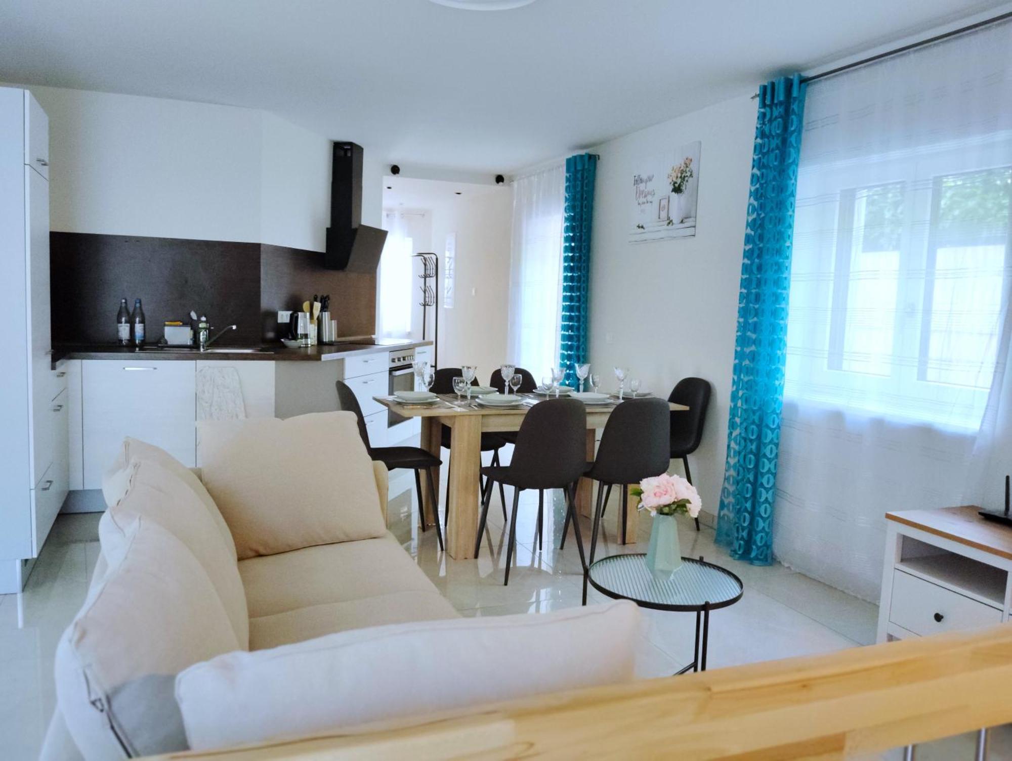 Appartamento The Gold House 80Qm Gemuetlich Und Erholsam! Kleinblittersdorf Esterno foto